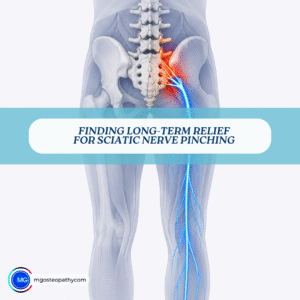 Anatomical illustration of the lower spine and hip showing sciatic nerve compression with a red inflamed area near the pelvis and blue nerve fibers extending down the leg.